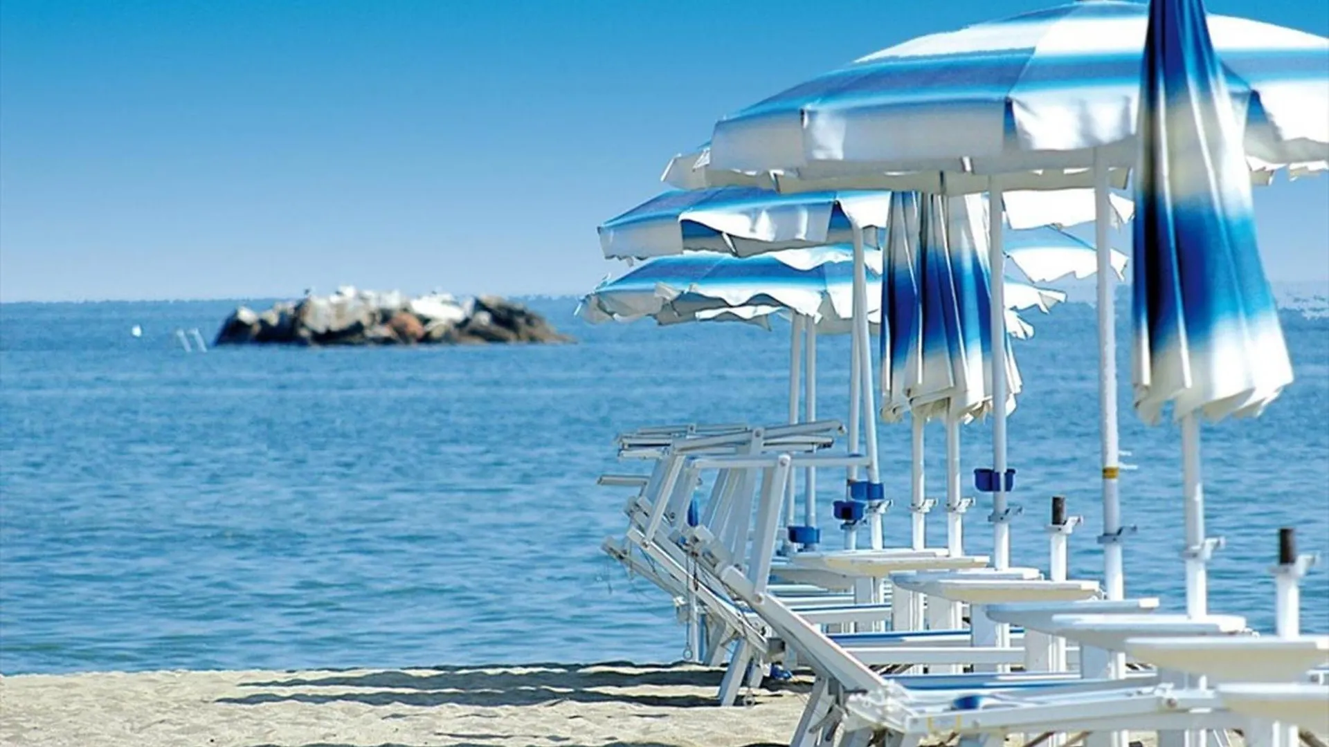 Hotel Savoia Cesenatico 3*,  Italy